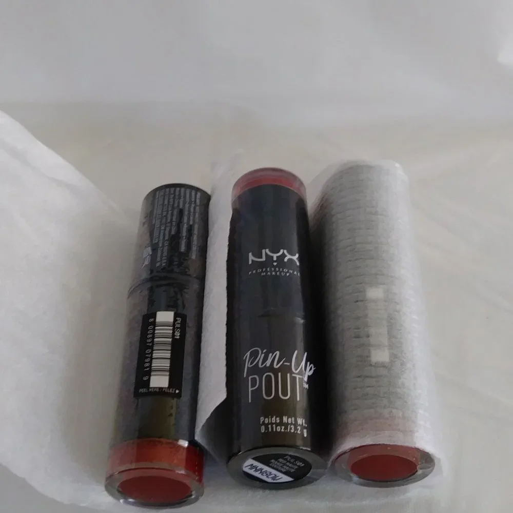 NYX Lipstick Red Haute (3 pack)